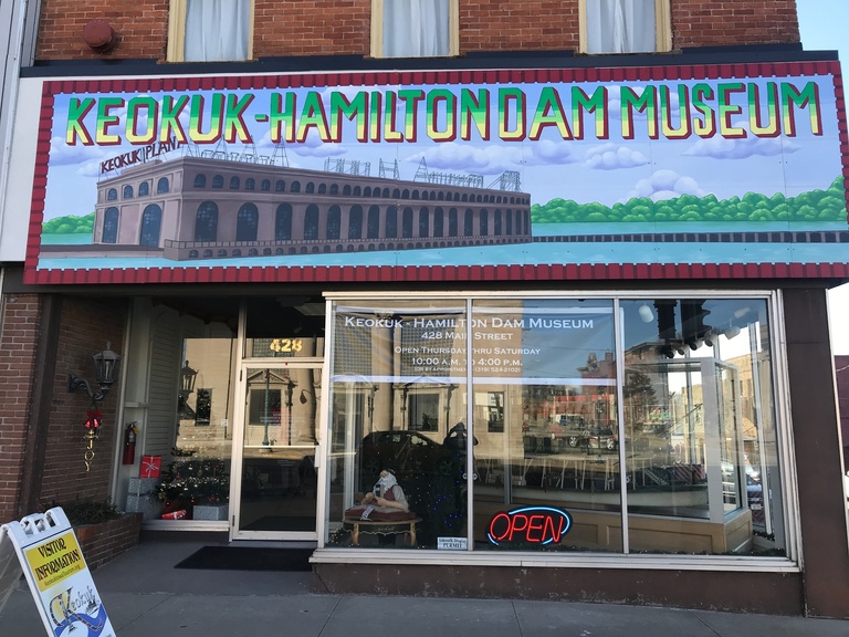 Keokuk-Hamilton Dam Museum awning