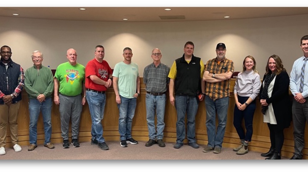 MPA students with Maquoketa City Council MPA students with Maquoketa City Council